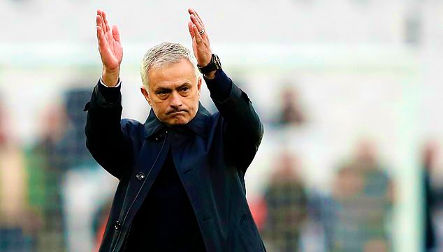 Mourinho ai colleghi anti-Premier: «Se non volete giocare, guardatevi la Bundesliga in tv»