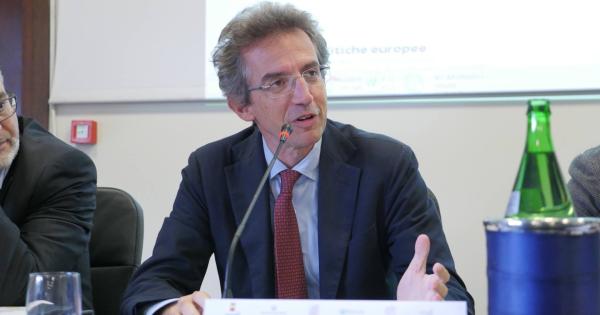 Manfredi: «In emergenza chi ha responsabilità di governo, deve esercitarla. De Luca l’ha fatto»