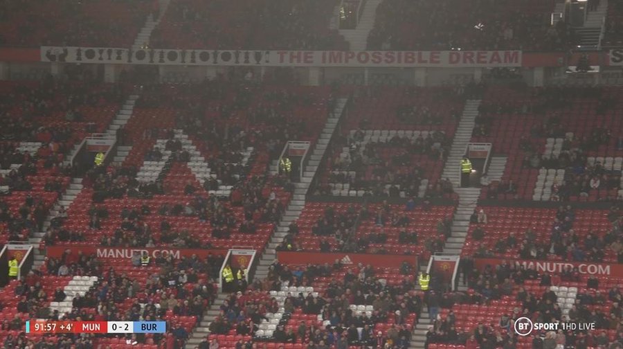 Il Manchester United in crisi, e Old Trafford augura la morte alla proprietà