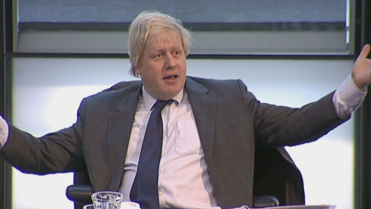 Johnson cambia idea: “Ora azioni drastiche, restare a casa anche per lavoro (dove possibile)”