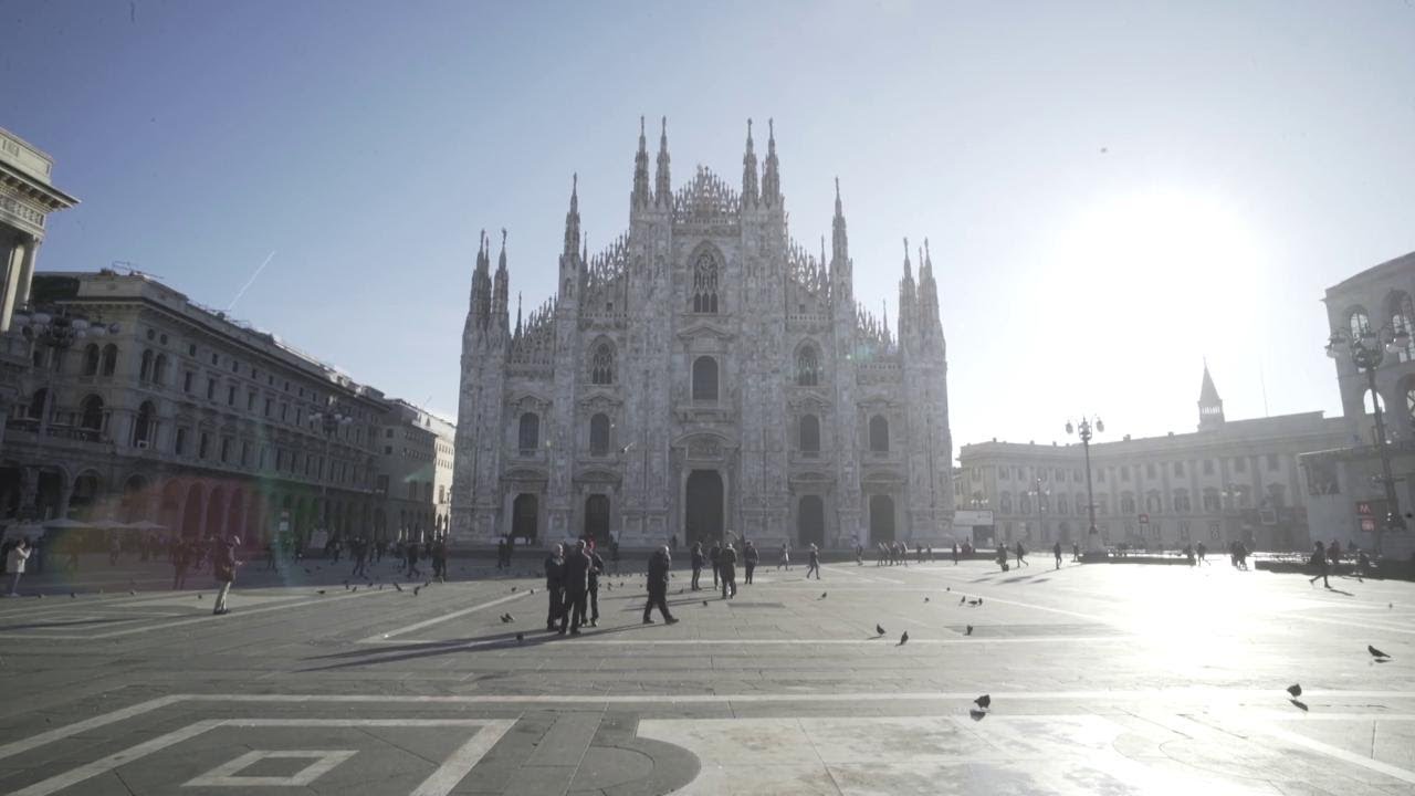 In Lombardia il 43% continua a uscire di casa. Avviati i controlli con i telefonini