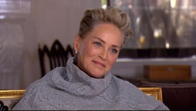 Sharon Stone: «Vivo come un’eremita da 20 anni. Ora ogni giorno esco sul balcone e urlo»