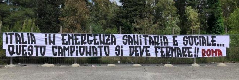 Ultras della Roma contro la ripresa del campionato