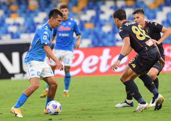 6-0 al Genoa. ll Napoli rilancia Lozano, perde Insigne e trova equilibrio col familiare 4-4-2