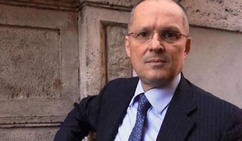 Ricciardi: «Hanno fatto bene le Asl di Napoli, hanno evitato un focolaio»