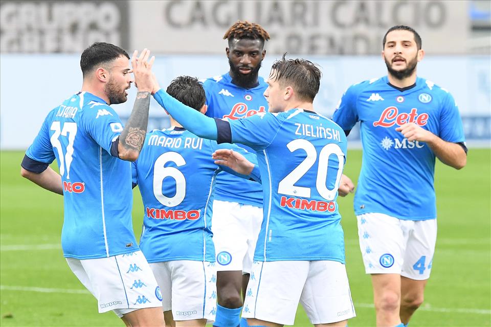 Cagliari-Napoli 1-4, pagelle / Zielinski è la metafora del Napoli intermittente di Gattuso