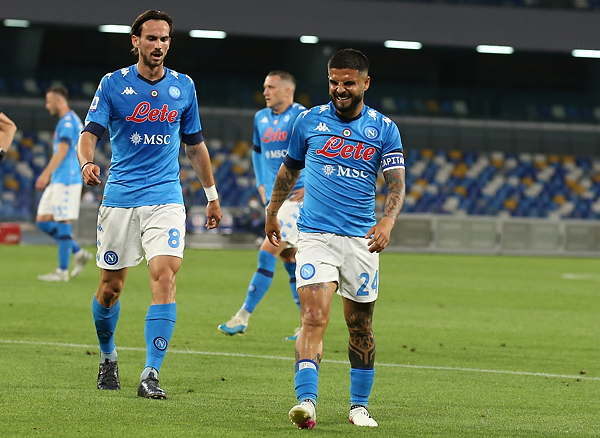 Napoli, Insigne tra terapie e lavoro di gruppo, per Fabian personalizzato in palestra