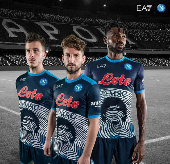 La maglia «Maradona Game» è già sold out sul web store del Napoli