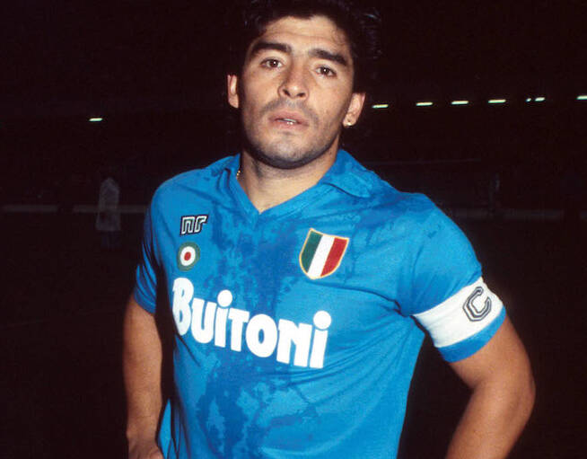 Maradona diventa il personaggio di uno spettacolo teatrale al festival di Avignone VIDEO