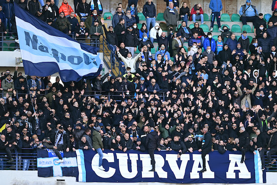 C’era una volta lo stadio di Napoli vuoto