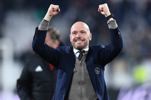 Ten Hag esaltato dalla stampa britannica: il suo United ha vinto la Carabao Cup