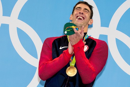 Phelps: «Al villaggio olimpico ho sempre dormito coi piedi che uscivano dal letto, e si moriva dal caldo»