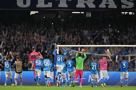 I bookmakers credono nel Napoli: ha solo cinque squadre davanti per la vittoria della Champions