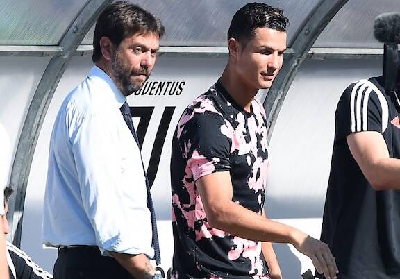 Da Ronaldo in poi, la Juve e Agnelli hanno sempre giocato al rialzo. E sono andati a sbattere