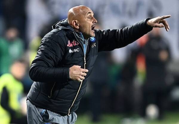 Col suo “muso duro” Spalletti preserva il Napoli dalle critiche (CorSera)