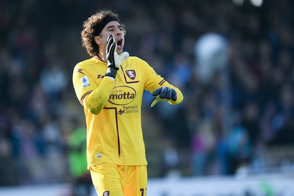 Ochoa immenso, tiene a galla la Salernitana. Finisce 1-1 con il Toro