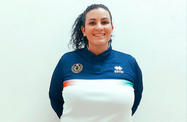 Martina Scavelli, arbitro di volley si dimette: «Stanca di essere pesata»