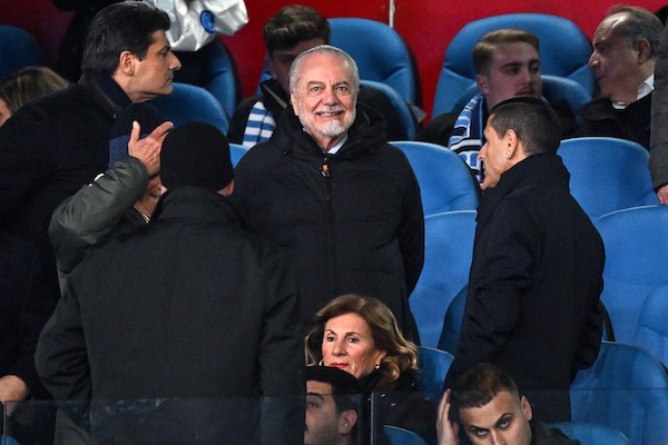 De Laurentiis ha proposto di assegnare i diritti tv per un anno solo anziché cinque (Il Sole 24 Ore) 