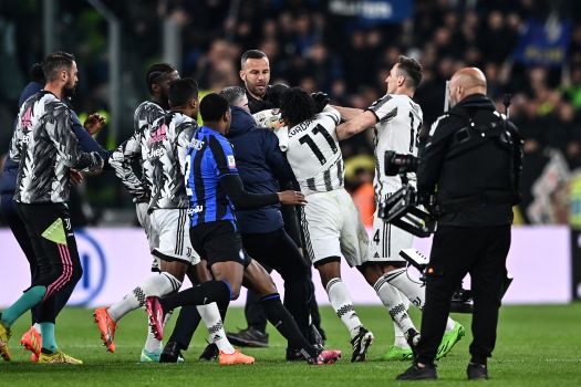 La rissa indegna tra i giocatori di Juventus e Inter in Coppa Italia (VIDEO)