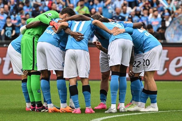 Festeggiare lo scudetto a Hong Kong