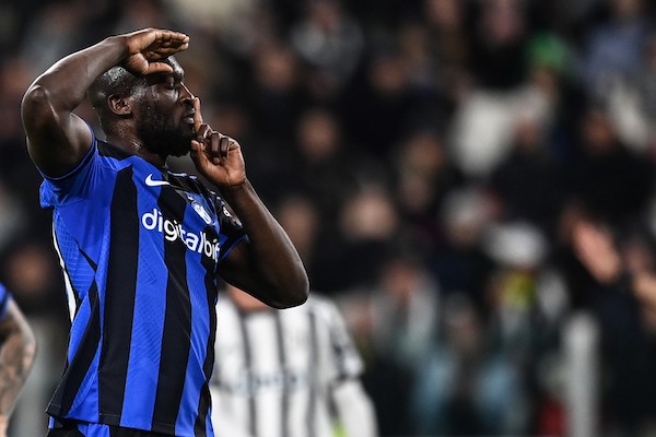 Razzismo, la curva della Juve squalificata per un turno per gli insulti a Lukaku