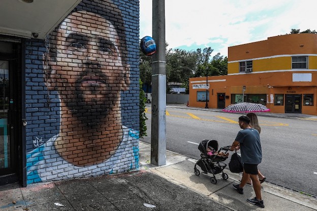 Miami in festa per Messi: «Farà per noi quello che Maradona ha fatto per Napoli»