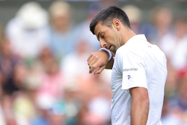 I genitori di Djokovic vogliono che si ritiri: «Ha vinto tutto, la vita è anche altro»