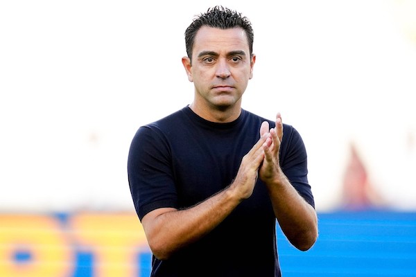 Xavi: «Il tifoso del Barcellona deve capire che la situazione è molto difficile, soprattutto a livello economico»