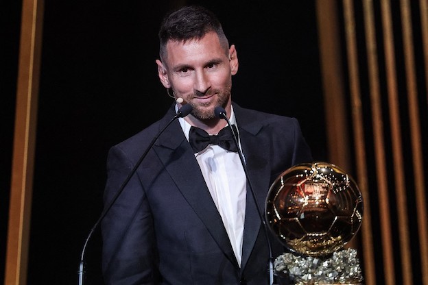 As critica il Pallone d’Oro di Messi e il commento di Ronaldo prende 323mila like