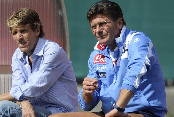 Mazzarri urlava di brutto e fumava a ripetizione, ora voce più bassa e sigaretta elettronica