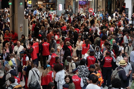 Olimpiadi, «massiccio attacco studiato» contro le linee ferroviarie di Parigi: 800 mila viaggiatori bloccati