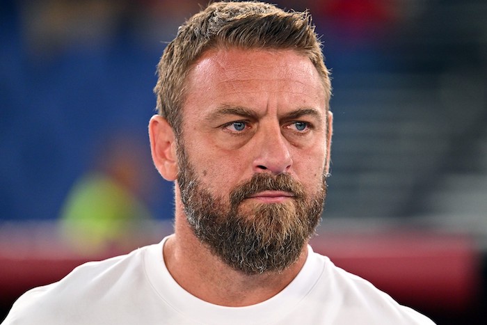 De Rossi a Roma è già al capolinea? Fa a botte con Cristante, litiga col club, Mancini lo critica ad alta voce