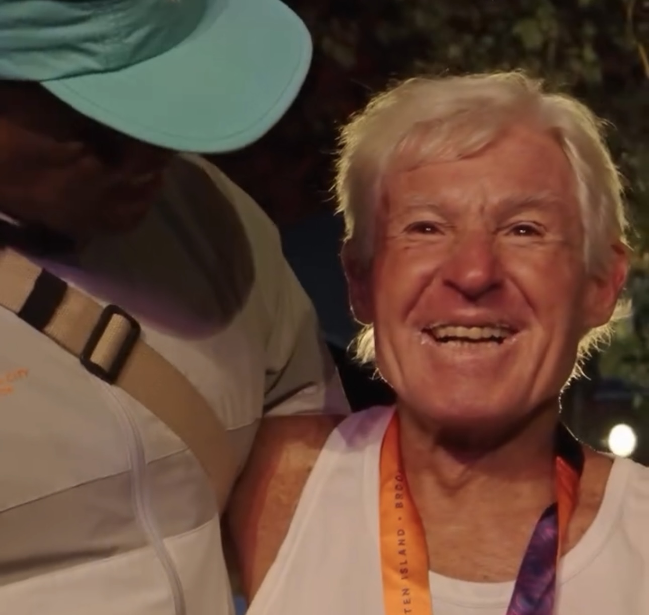 Chi è Mario Bollini, il 74enne di Giulianova che ha tagliato il traguardo alla Maratona di New York. L’ha completata 78 volte